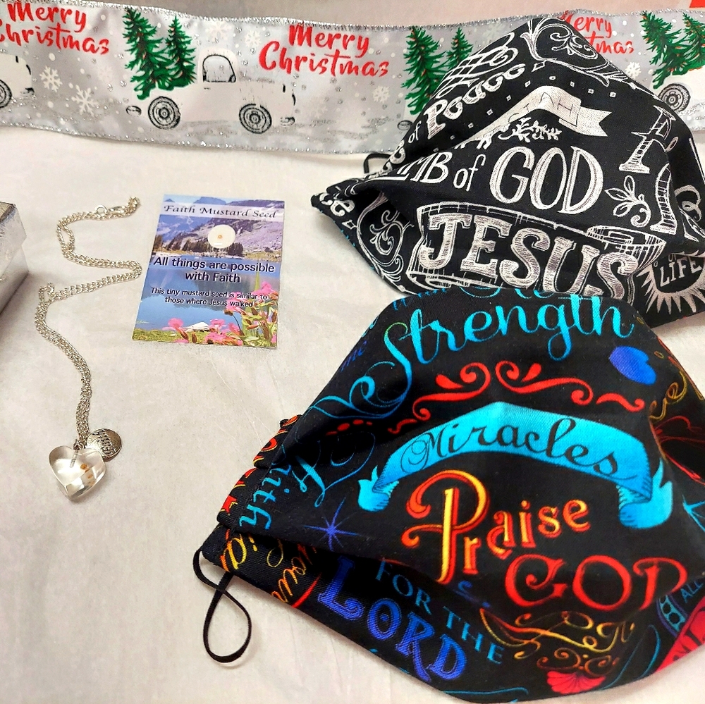Christian 4-piece Gift Set 🎁 Masks Necklace